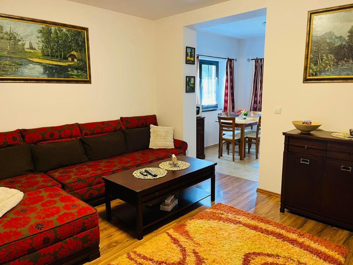 רוז'ומברוק Apartman Olivia 8 Hrabovska Dolina מראה חיצוני תמונה
